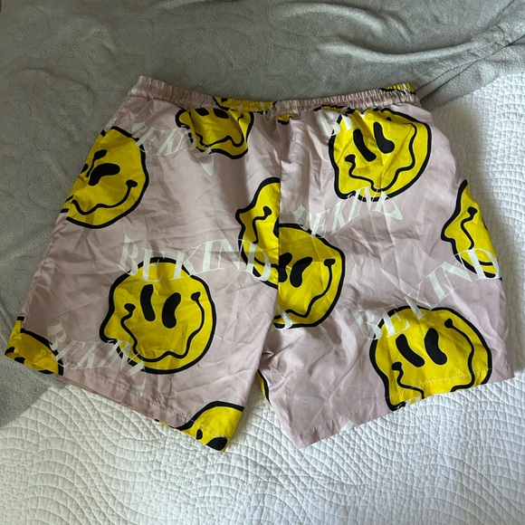Boohooman • Smiley Face Patterned Swim Trunks - Picture 3 of 5